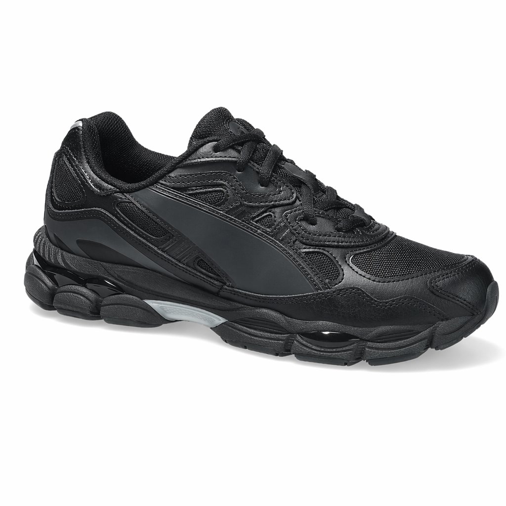 Retro Cushioned Running Sneaker · Black