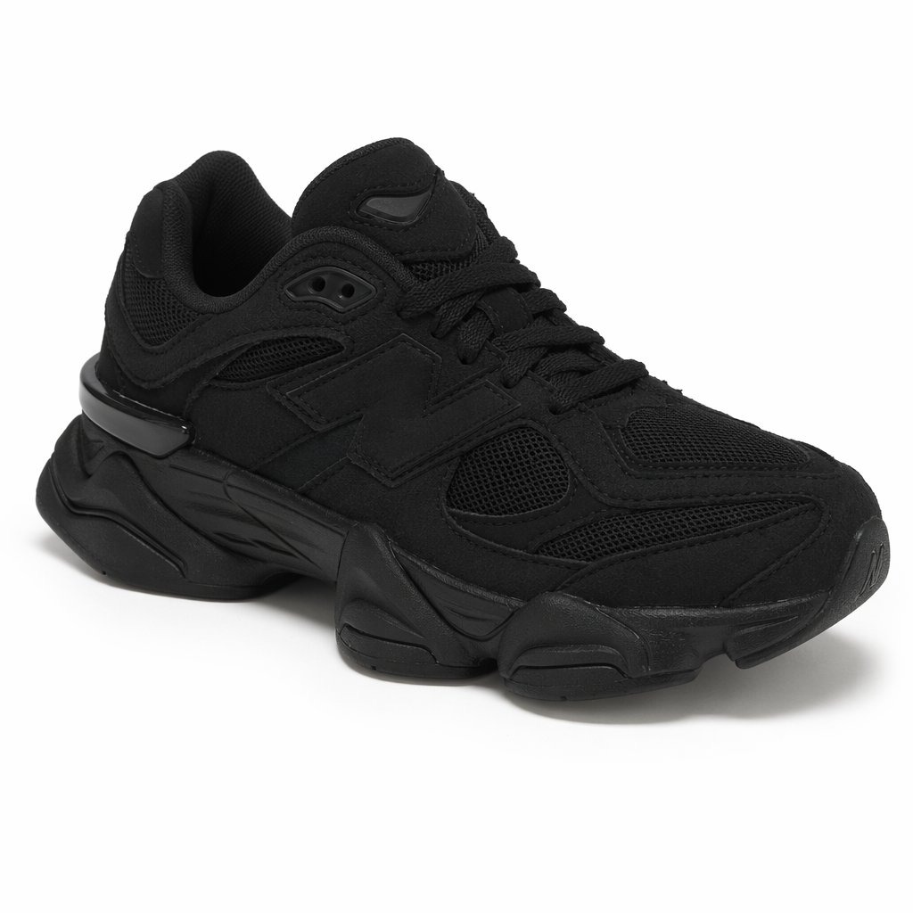 Chunky Retro Dad Sneaker · Triple Black (GS)